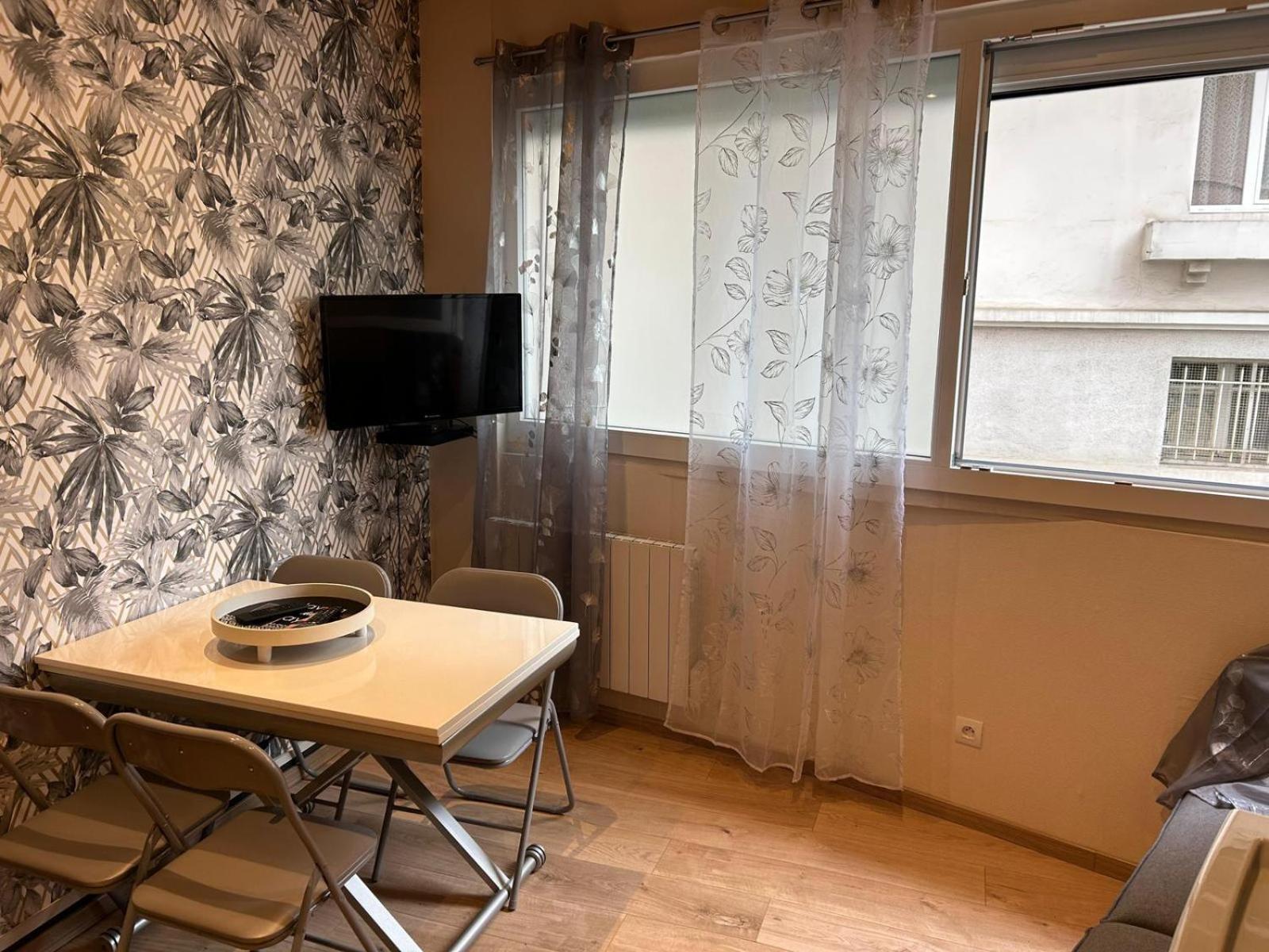 Appartement De Luxe En R/C Idealment Place En Hyper Centre Lourdes Eksteriør bilde