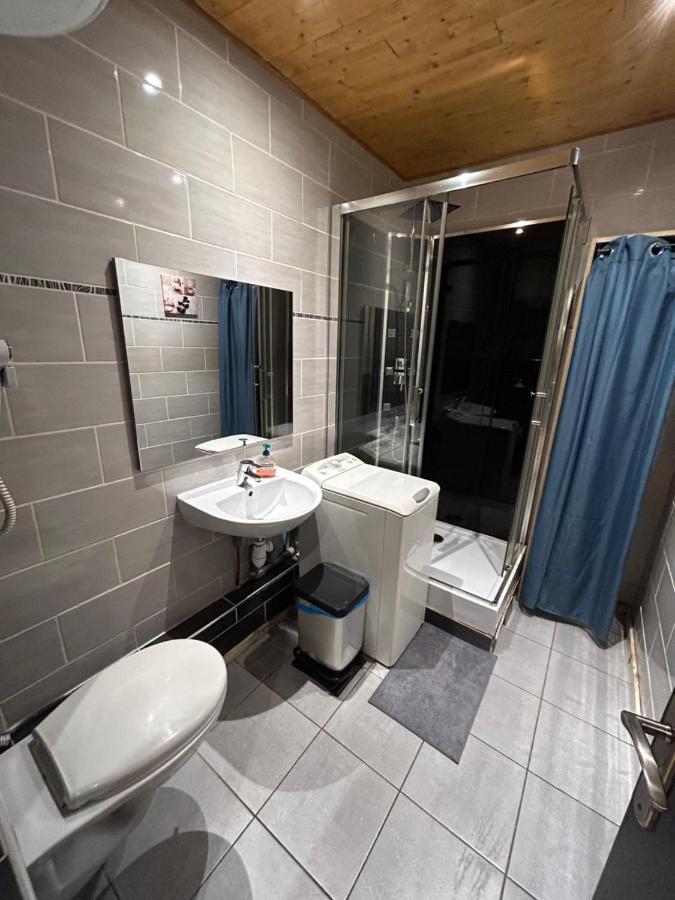 Appartement De Luxe En R/C Idealment Place En Hyper Centre Lourdes Eksteriør bilde